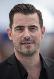 Claes Bang