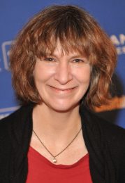 Amanda Plummer