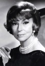 Agnes Moorehead