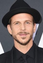 Gustaf Skarsgård